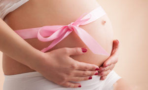 фото бременная женщина с животиком